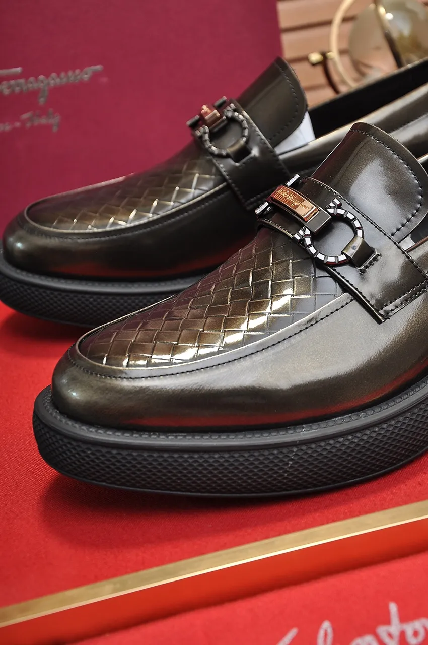 Men's shoes 💰720💶 [Ferragamo/Ferragamo] The latest model in the counter. Original imported open-sided high-quality cowhide hand-woven + imported 🐂 cowhide + original luxury metal buckle + original combination outsole. Comparison without pressure 38--45 (45 custom-made)